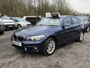 2019 BMW 1 Series 2.0 118d Se 5-Door in Blue — image 3