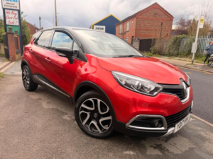 2017 Renault Captur 1.5 Dci Energy Signature Nav Euro 6 (s/s) 5dr in Red — image 2