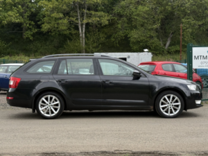 2015 Skoda Octavia 2.0 Tdi Se L Estate 5dr Diesel Manual Euro 6 (s/s) (150 Ps) in Multicolour — image 4