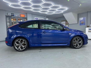 2011 Ford Focus 2.5 Siv St-2 3dr in Blue — image 5