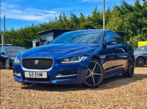 2015 Jaguar Xe 2.0 Gtdi R-Sport Auto Euro 6 (s/s) 4dr in Blue — image 3