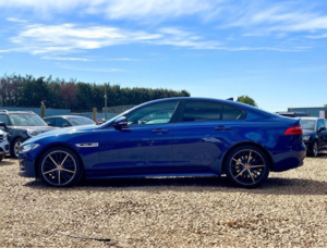 2015 Jaguar Xe 2.0 Gtdi R-Sport Auto Euro 6 (s/s) 4dr in Blue — image 5