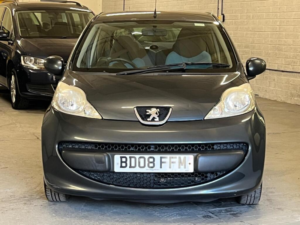 2008 Peugeot 107 1.0 12v Urban Move Hatchback 3dr Petrol Manual Euro 4 (68 Ps) in Grey — image 3