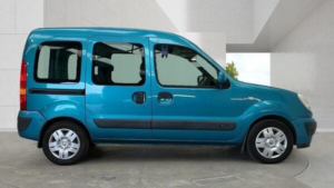 2008 Renault Kangoo 1.6 16v Expression 5dr in Blue — image 5