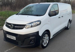 2021 Vauxhall Vivaro 2.0 Turbo D 3100 Dynamic L2 H1 Euro 6 (s/s) 6dr in White — image 4
