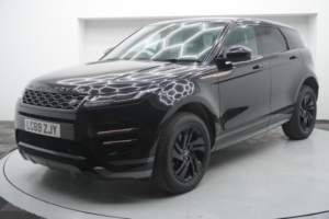 2019 Land Rover Range Rover Evoque 2.0 D150 R-Dynamic S Auto 4WD Euro 6 (s/s) 5dr in Black — image 3