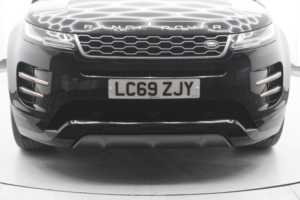 2019 Land Rover Range Rover Evoque 2.0 D150 R-Dynamic S Auto 4WD Euro 6 (s/s) 5dr in Black — image 4