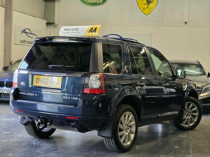 2012 Land Rover Freelander 2 2.2 Sd4 Hse in Blue — image 6