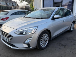 2019 Ford Focus 1.0t Ecoboost Titanium Auto Euro 6 (s/s) 5dr in Silver — image 4