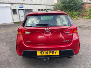 2014 Toyota Auris 1.6 V-Matic Icon Euro 5 5dr in Red — image 6