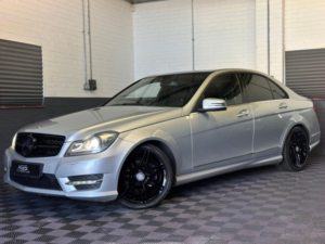 2013 Mercedes-Benz C Class 2.1 C220 Cdi Blueefficiency Amg Sport Plus Saloon 4dr Diesel G-Tronic+ Euro 5 (s/s) (170 Ps) in Silver — image 3
