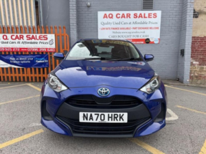 2020 Toyota Yaris 1.5 Vvt-H Icon E-CVT Euro 6 (s/s) 5dr in Blue — image 2