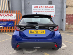 2020 Toyota Yaris 1.5 Vvt-H Icon E-CVT Euro 6 (s/s) 5dr in Blue — image 6