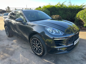 2016 Porsche Macan