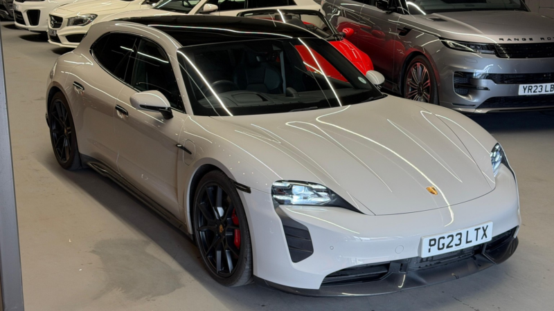 2023 Porsche Taycan Performance Plus 93.4kwh Gts in Grey — image 1