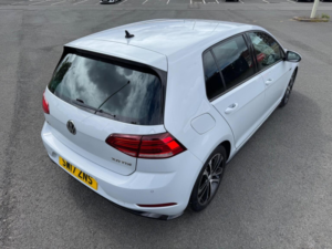 2017 Volkswagen Golf 2.0 Tdi Bluemotion Tech R-Line Euro 6 (s/s) 5dr in Silver — image 4