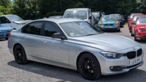 2012 BMW 3 Series 2.0 320d Se Saloon in Silver — image 4