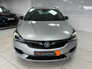 2022 Vauxhall Astra 1.5 Turbo D Business Edition Nav Sports Tourer Euro 6 (s/s) 5dr in Silver — image 3