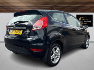 2013 Ford Fiesta 1.0t Ecoboost Zetec Euro 5 (s/s) 3dr in Black — image 5