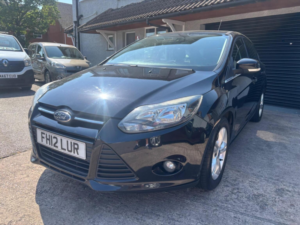 2012 Ford Focus 1.6 Tdci Zetec Euro 5 (s/s) 5dr in Black — image 2
