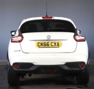 2016 Nissan Juke 1.2 Dig-T Tekna in White — image 6