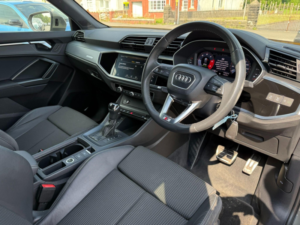 2019 Audi Q3 2.0 Tdi 35 S Line SUV 5dr Diesel S Tronic Euro 6 (s/s) (150 Ps) in Grey — image 3