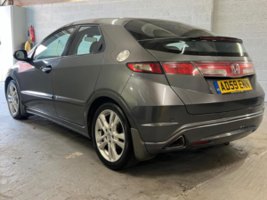 2009 Honda Civic 1.8 I-Vtec Es-T Hatchback 5dr Petrol Manual (155 G/km, 138 Bhp) in Silver — image 4