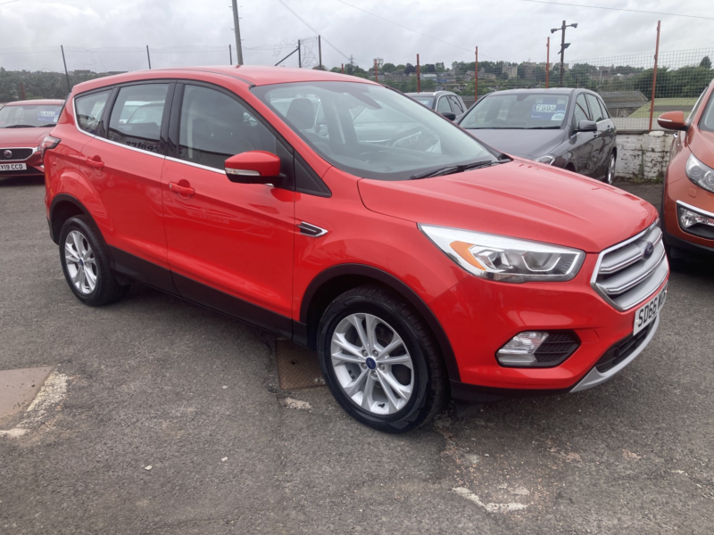 2017 Ford Kuga 1.5 T Ecoboost Titanium in Red — image 1