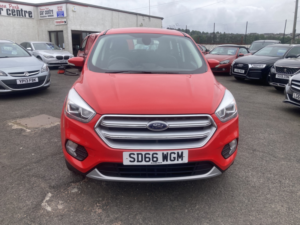 2017 Ford Kuga 1.5 T Ecoboost Titanium in Red — image 2