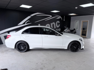 2014 Mercedes-Benz C Class 2.1 C250 Bluetec Amg Line G-Tronic+ Euro 6 (s/s) 4dr in White — image 4
