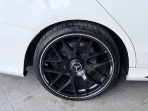 2014 Mercedes-Benz C Class 2.1 C250 Bluetec Amg Line G-Tronic+ Euro 6 (s/s) 4dr in White — image 5