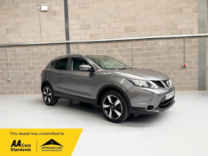 2017 Nissan Qashqai 1.2 Dig-T N-Connecta 2WD Euro 6 (s/s) 5dr in Grey — image 1
