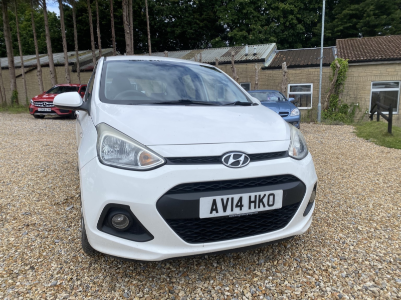 2014 Hyundai I10 1.2 Se in White — image 1