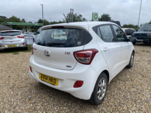 2014 Hyundai I10 1.2 Se in White — image 3