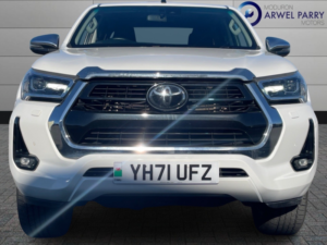 2021 Toyota Hilux 2.8 D-4d Invincible in White — image 2