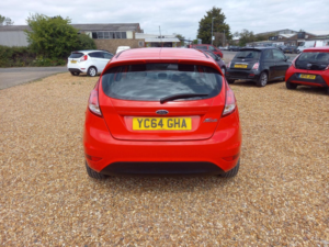 2014 Ford Fiesta 1.25 Zetec Euro 5 5dr in Red — image 6