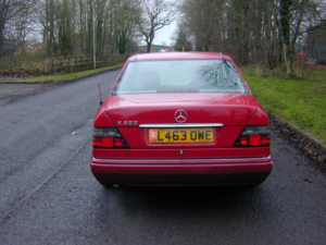 1994 Mercedes-Benz 200 Ref 8743 - Deposit Paid - Mercedes Benz W124 E200 Automatic Saloon - Only 28k!! (rhd - Uk Car) in Red — image 5