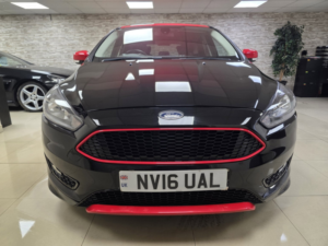 2016 Ford Focus 2.0 Tdci Zetec S Black Edition Hatchback 5dr Diesel Manual Euro 6 (s/s) (150 Ps) in Multicolour — image 5