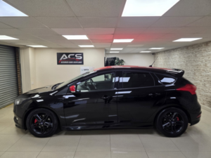 2016 Ford Focus 2.0 Tdci Zetec S Black Edition Hatchback 5dr Diesel Manual Euro 6 (s/s) (150 Ps) in Multicolour — image 6
