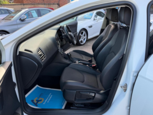 2014 SEAT Leon 1.8 Tsi Fr DSG Euro 6 (s/s) 5dr in White — image 4