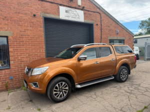 2017 Nissan Navara 2.3 Dci Tekna 4WD Euro 6 (s/s) 4dr in Yellow — image 2