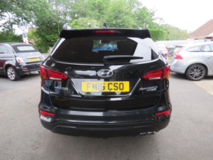 2016 Hyundai Santa Fe 2.2 Crdi Blue Drive Premium 4WD Euro 6 (s/s) 5dr (7 Seat) in Black — image 6