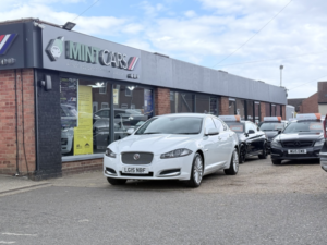 2015 Jaguar Xf 2.2 D Luxury in White — image 2