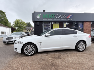 2015 Jaguar Xf 2.2 D Luxury in White — image 6
