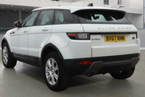 2017 Land Rover Range Rover Evoque 2.0 Ed4 Se Tech Fwd Euro 6 (s/s) 5dr in White — image 4
