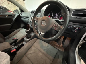 2011 Volkswagen Golf 1.4 Tsi Match Euro 5 5dr in White — image 3