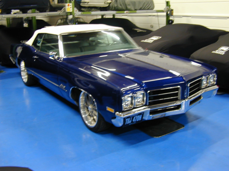 1970 Oldsmobile Coupe Ref 8782 - Oldsmobile Delta 88 Convertible - Retromod 7.7 Litre V8 Auto in Blue — image 1