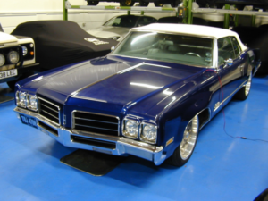 1970 Oldsmobile Coupe Ref 8782 - Oldsmobile Delta 88 Convertible - Retromod 7.7 Litre V8 Auto in Blue — image 2