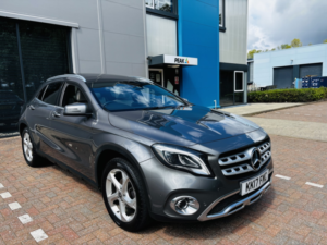 2017 Mercedes-Benz Gla 2.1 Gla200d Sport in Grey — image 4