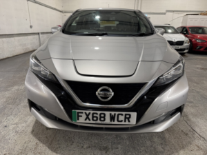 2018 Nissan Leaf 40kwh Tekna in Silver — image 2